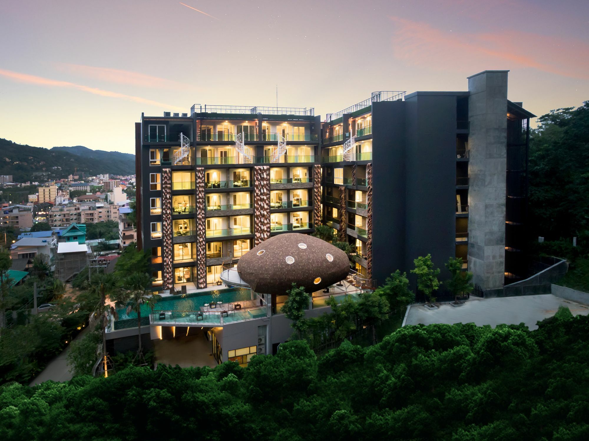 Emerald Terrace Condo Phuket Patong 외부 사진